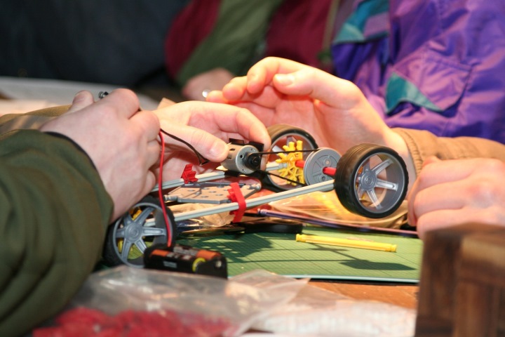 knex car race design build garlands corporate team challenge